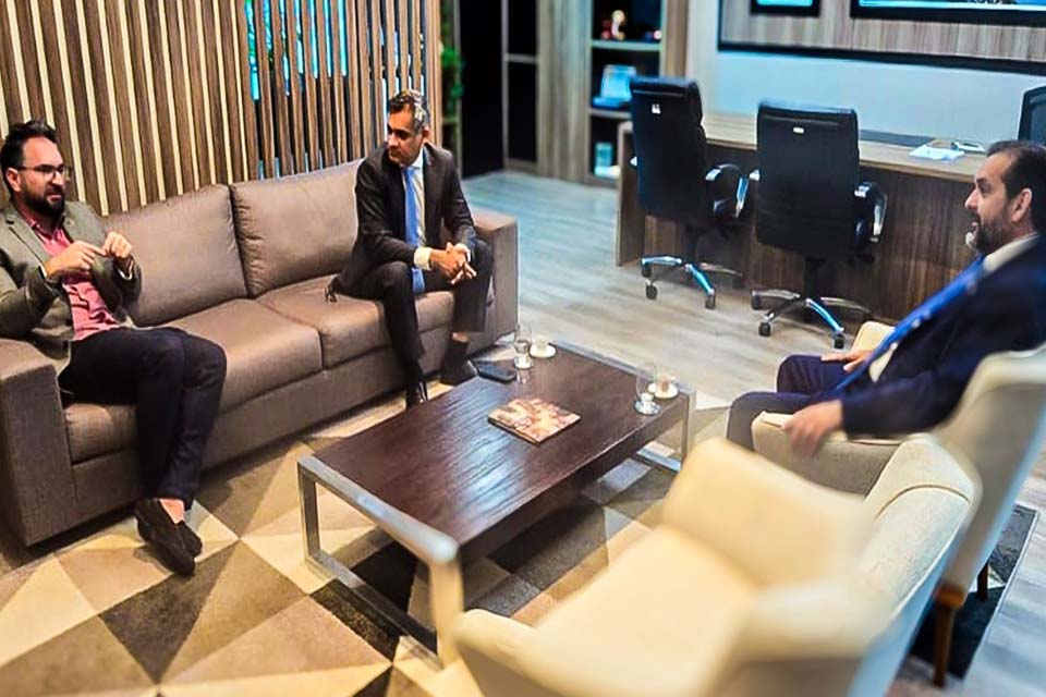 Deputado Laerte Gomes leva ao Ministério Público situação de produtores de Alvorada do Oeste