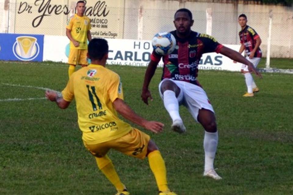 Porto Velho acerta com o volante Johnnatan Frazão