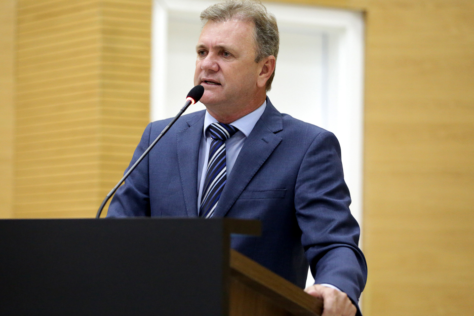 Por iniciativa do deputado Luizinho Goebel, Assembleia aprova voto de louvor pelos 50 anos da Igreja Assembleia de Deus em Vilhena