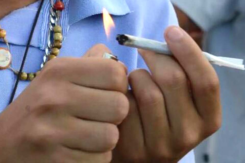 STF mantém descriminalização do porte de maconha para uso pessoal