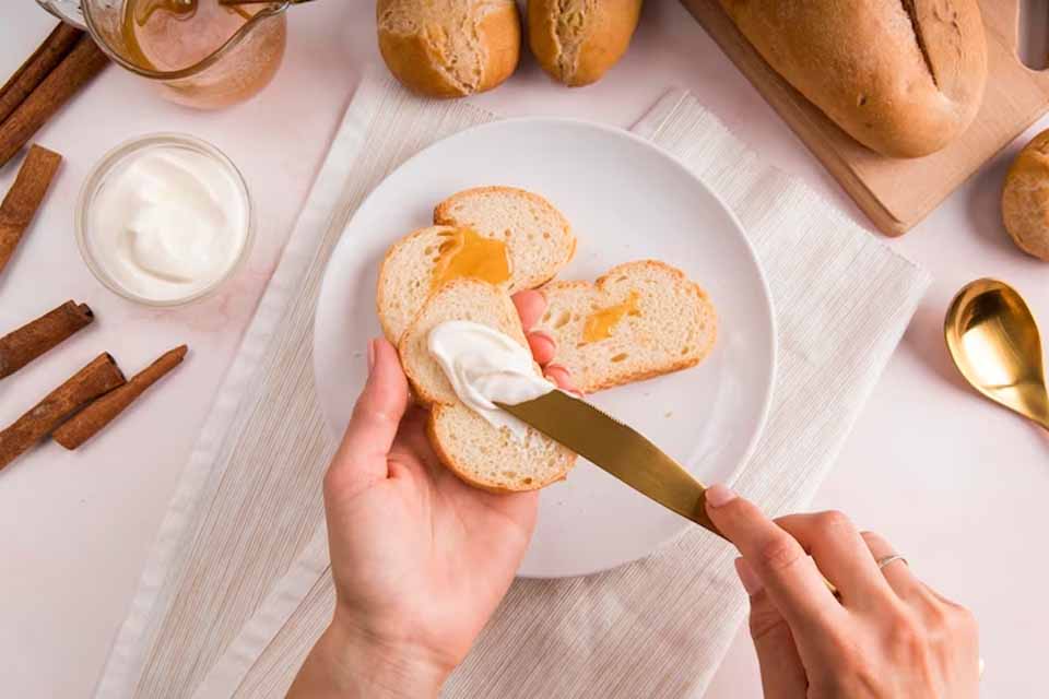 Existe diferença entre manteiga e margarina? Confira!