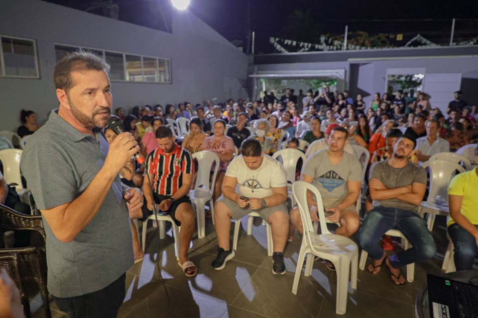 Prefeito Hildon Chaves anuncia recapeamento asfáltico nas ruas do bairro Vila Tupi em Porto Velho