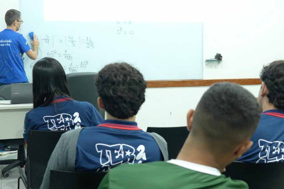 Prefeitura abre inscrições para o cursinho gratuito Superação Pré-Enem, na capital