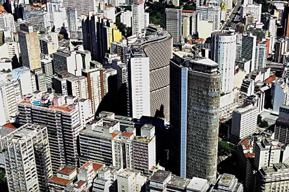 Área urbanizada no Brasil cresceu 12,3% de 2019 a 2022, mostra IBGE