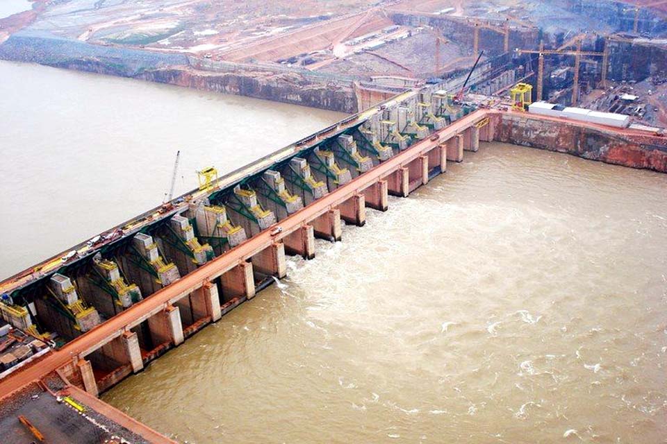 Projeto visa isentar de bandeiras tarifárias consumidores dos estados do Norte onde há hidrelétricas; Rondônia entre eles