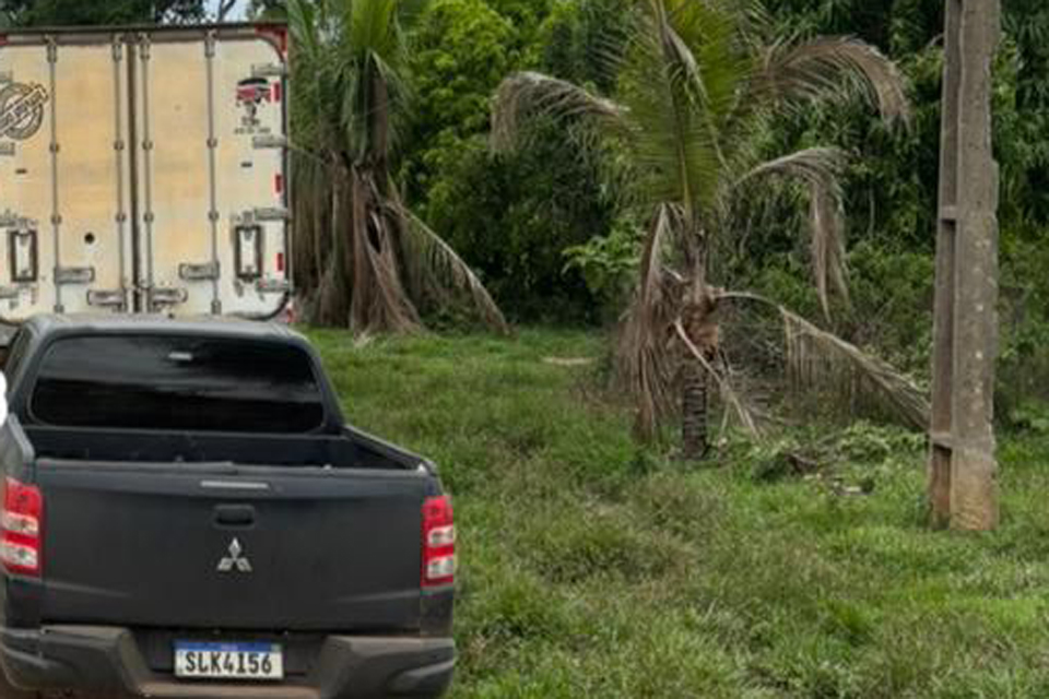 Polícia Civil recupera caminhão baú furtado em Porto Velho