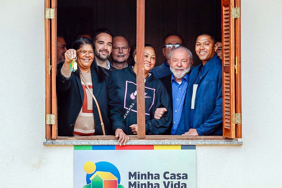 Lula entrega 446 imóveis do Minha Casa, Minha Vida, em Viamão