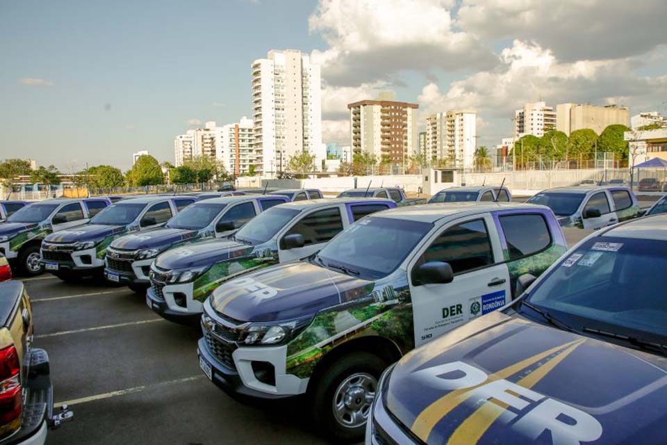 Veículos entregues pelo Governo de Rondônia fortalecem ações desenvolvidas pelo DER