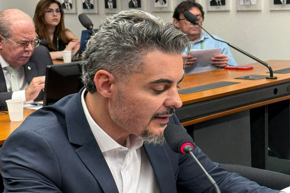 Comissão aprova relatório de Thiago Flores que prorroga prazo para georreferenciamento de imóveis rurais 