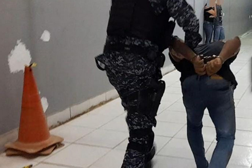 Homem é preso após manter funcionária de motel em cárcere privado