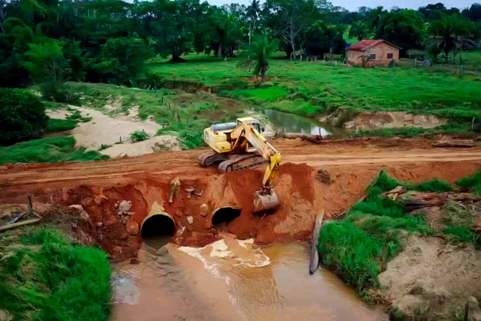 Plano de Manutenção Anual do governo garante melhorias na Linha 90 em Alvorada do Oeste
