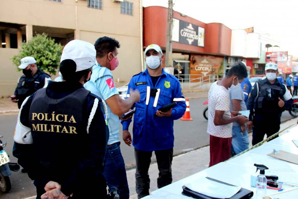 Fiscalização de trânsito proporciona segurança nas ruas do município