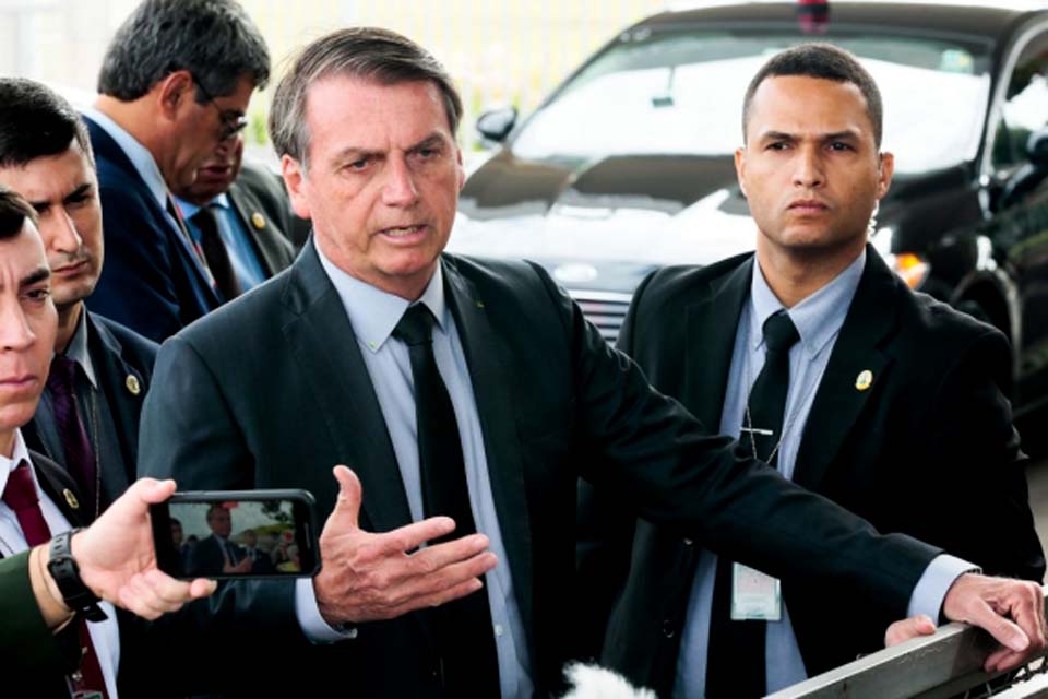 Nenhum ministro fará parte de novo partido, diz Bolsonaro