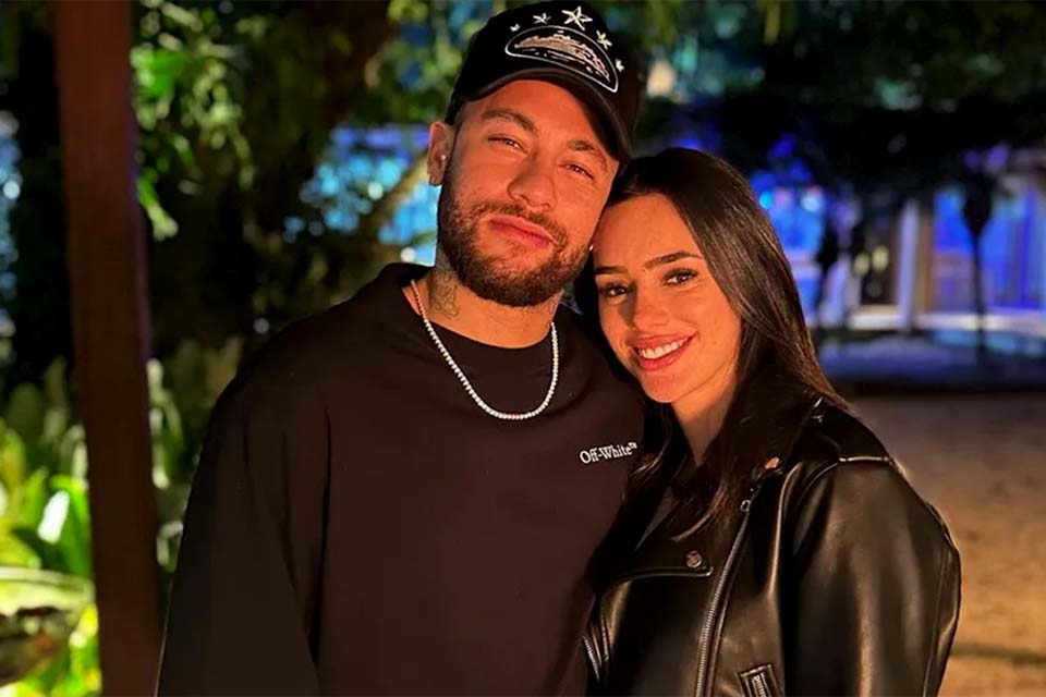 Neymar faz declaração para Bruna Biancardi: 'Mulher maravilhosa'