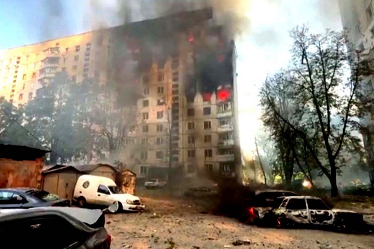 Ataque russo com mísseis balísticos em Kiev deixa 9 mortos