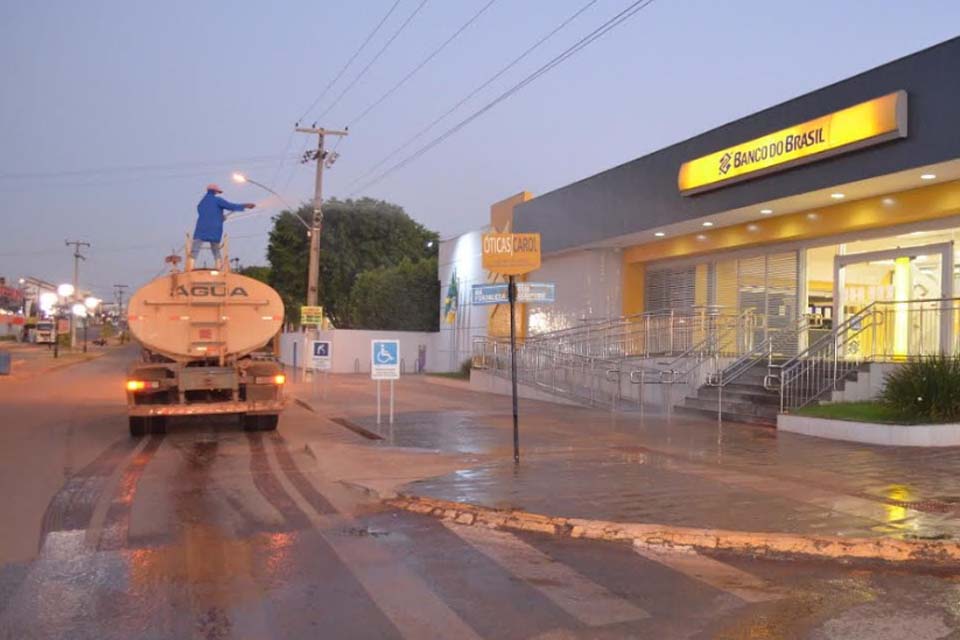 Prefeitura realiza mais uma ação de limpeza e desinfecção em vários locais