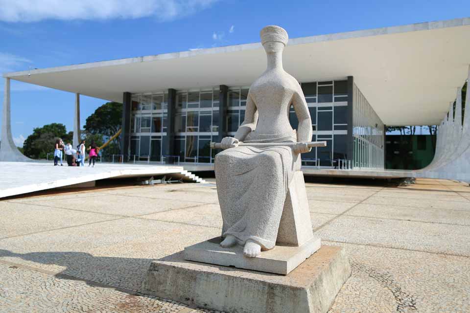 OAB vai ao STF contra ação de governos estaduais para derrubar regramento do CNJ que disciplina pagamento de precatórios