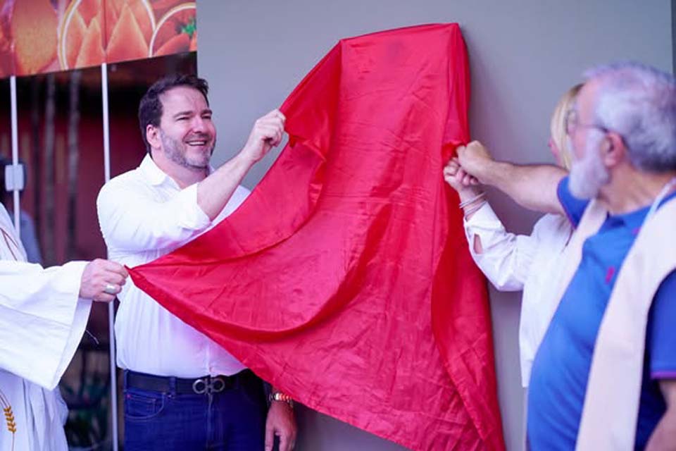 Deputado Alex Redano participa da inauguração da Padaria Solidária da Associação São Tiago Maior  