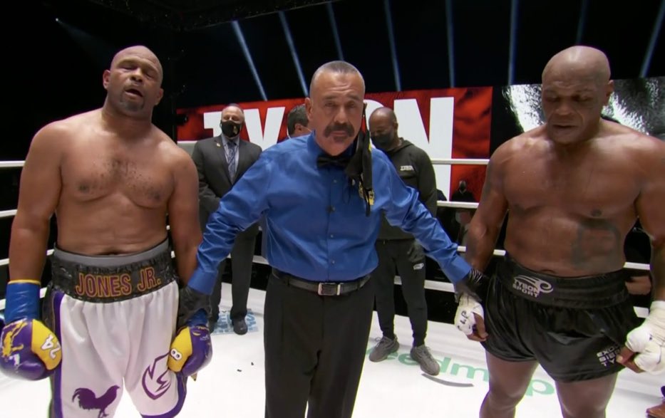 VÍDEO - Veja como foi a luta entre Mike Tyson e Roy Jones Jr