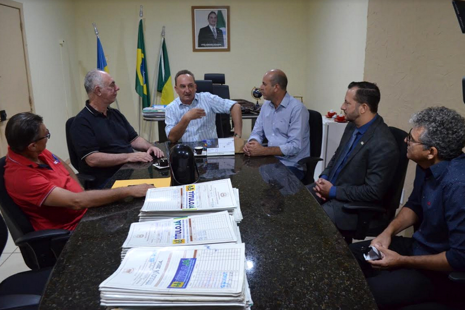 Prefeito Luizão do Trento solicita emendas no valor de 2 milhões de reais para deputado Mauro Nazif