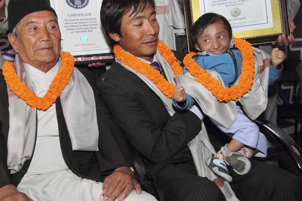 Morreu  homem mais pequeno do mundo