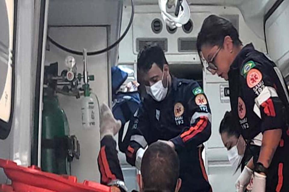 Homem é atacado a facadas durante briga por causa de bicicleta