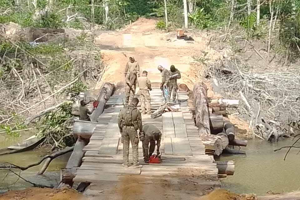 SOS Karipuna IV - Operação da PF destrói ponte construída irregularmente em terra indígena