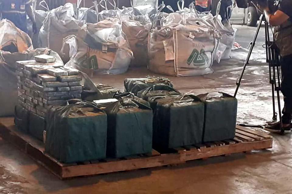 Ação conjunta faz uma das maiores apreensões de cocaína no Rio