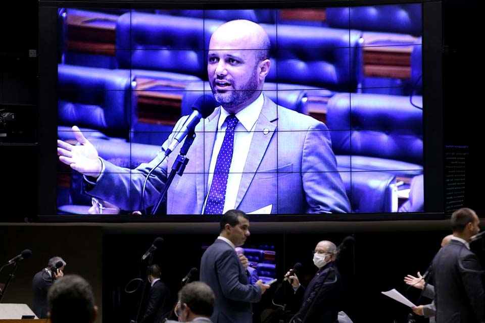 Câmara aprova PEC do Orçamento de Guerra; texto segue para Senado