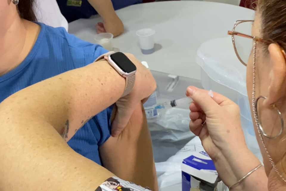 Porto Velho aplica mais de 341 mil doses de vacinas em 2025 e destaca a baixa cobertura contra a gripe