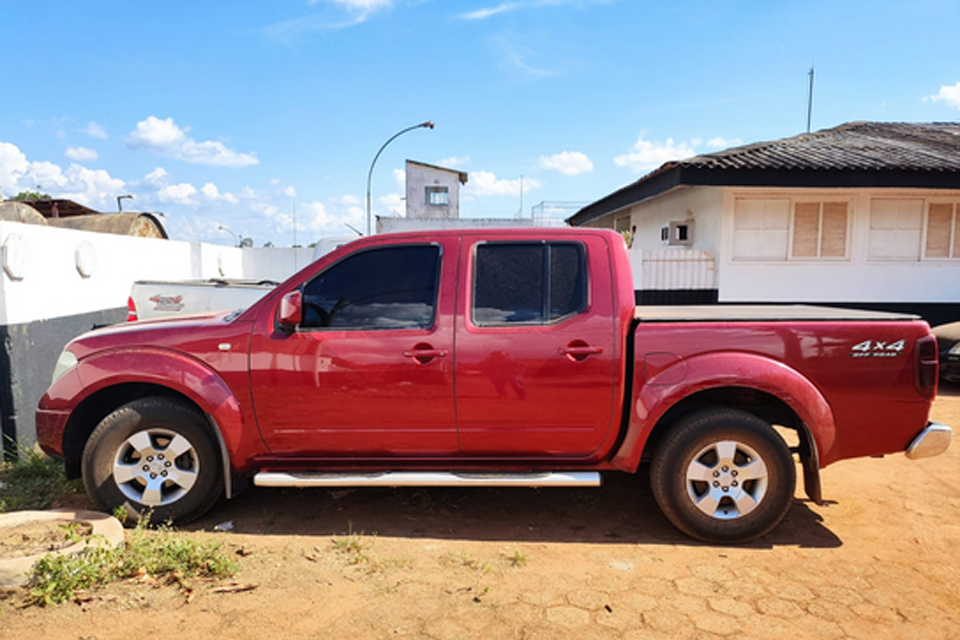 Caminhonete roubada no Rio Grande do Norte é recuperada pela PM em Guajará