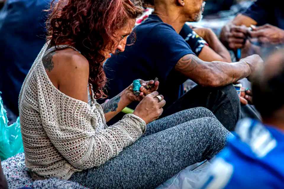 Um em cada cinco brasileiros já usou drogas ilícitas, aponta estudo