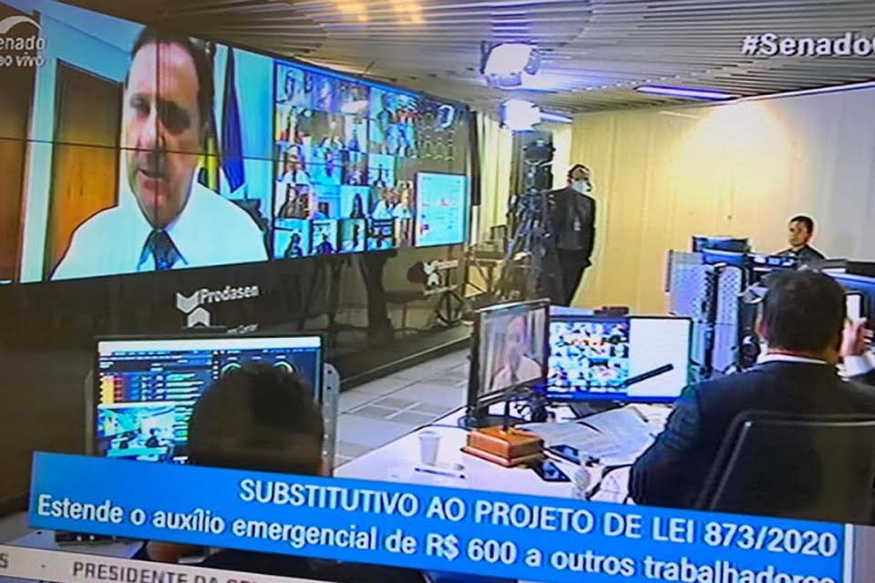 Senado aprova Auxílio Emergencial de R$ 600 para mais trabalhadores; proposta estende o benefício a outras categorias 