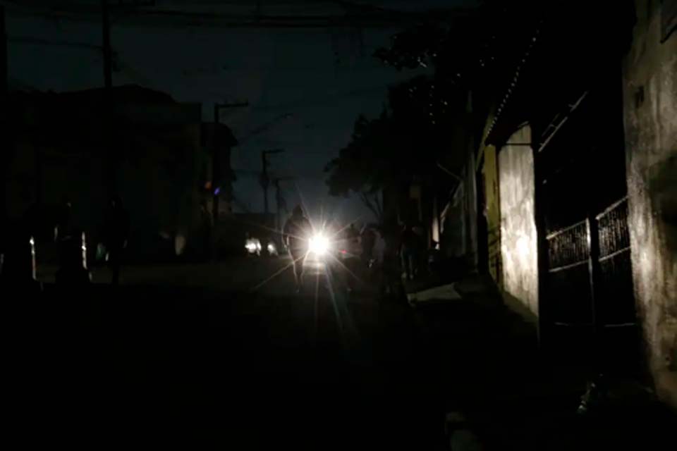 Ministério diz que Enel pode perder concessão se não cumprir metas