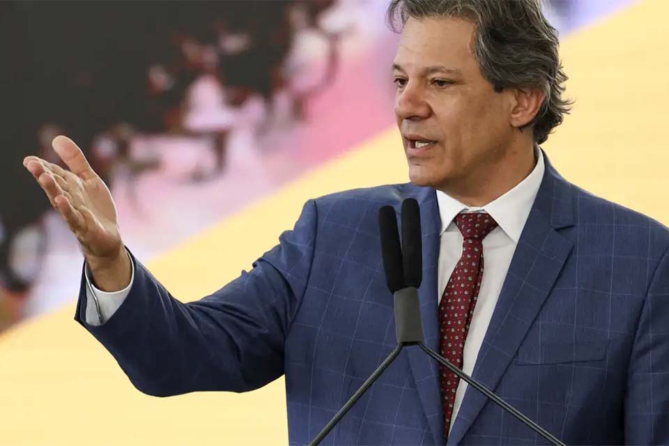 Governo adiará um dos projetos da regulamentação da reforma tributária