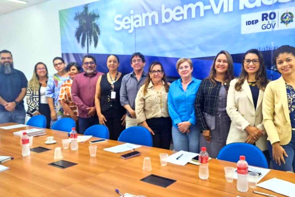 Nova composição do Fórum Rondoniense de EJA é empossada com participação do SINTERO