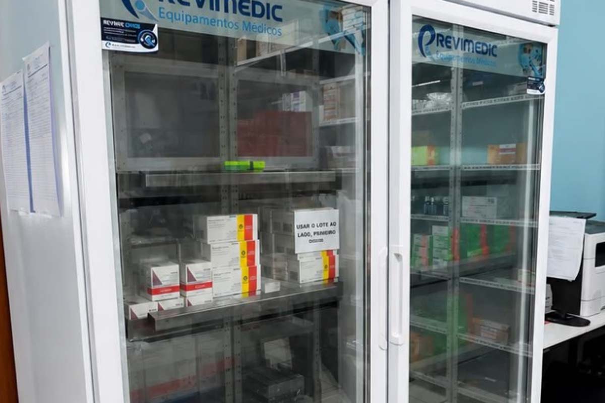 Rede municipal de saúde recebe três novas câmaras frias para armazenamento de medicamentos