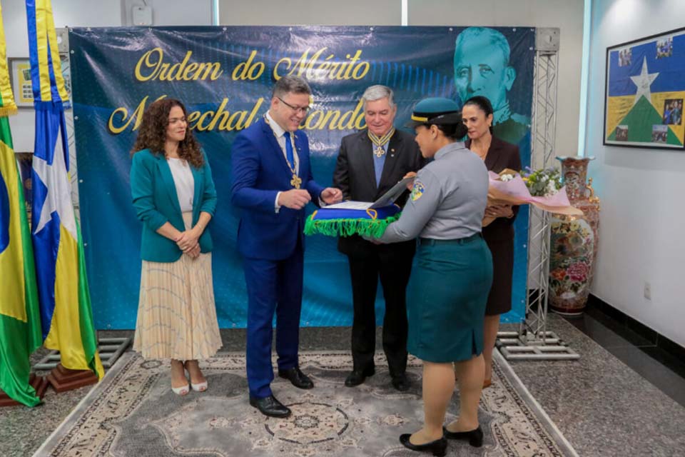 Governador Marcos Rocha homenageia desembargador do Judiciário com a Medalha Mérito Marechal Rondon
