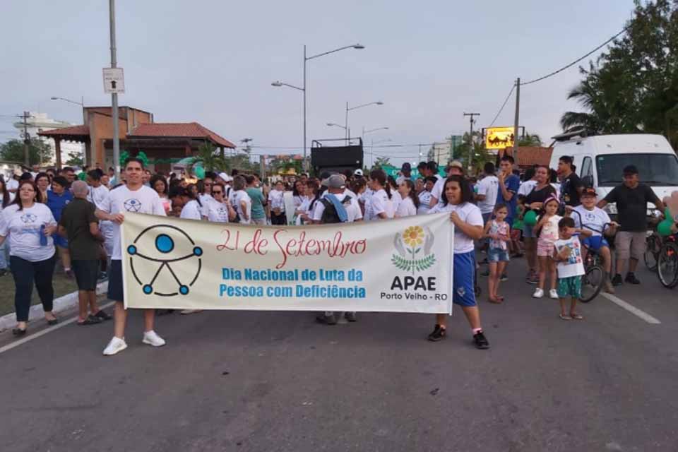 Caminhada celebra o Dia Nacional da Luta da Pessoa com Deficiência