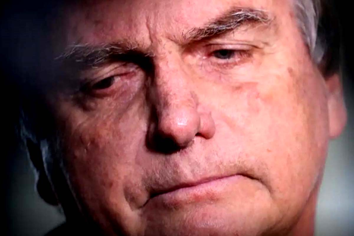 Alexandre de Moraes nega prisão domiciliar ao ex-presidente Jair Bolsonaro