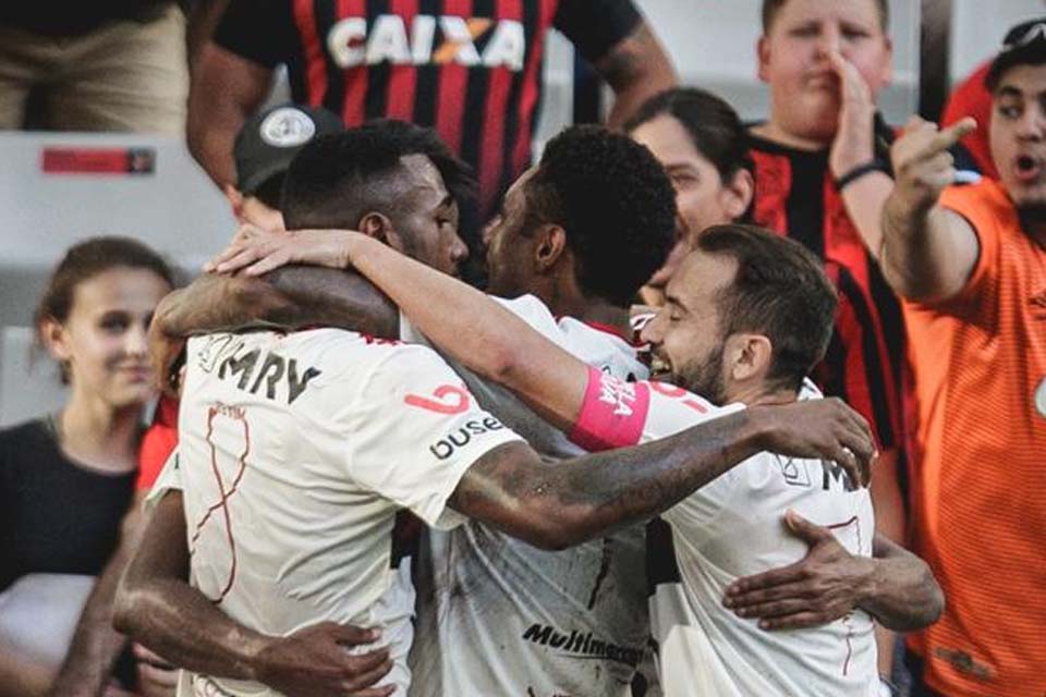 VÍDEO - Gol e Melhores Momentos de Athletico-PR 0 x 2 Flamengo
