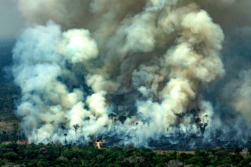 Satélite do INPE começa a registrar focos de queimadas em Rondônia