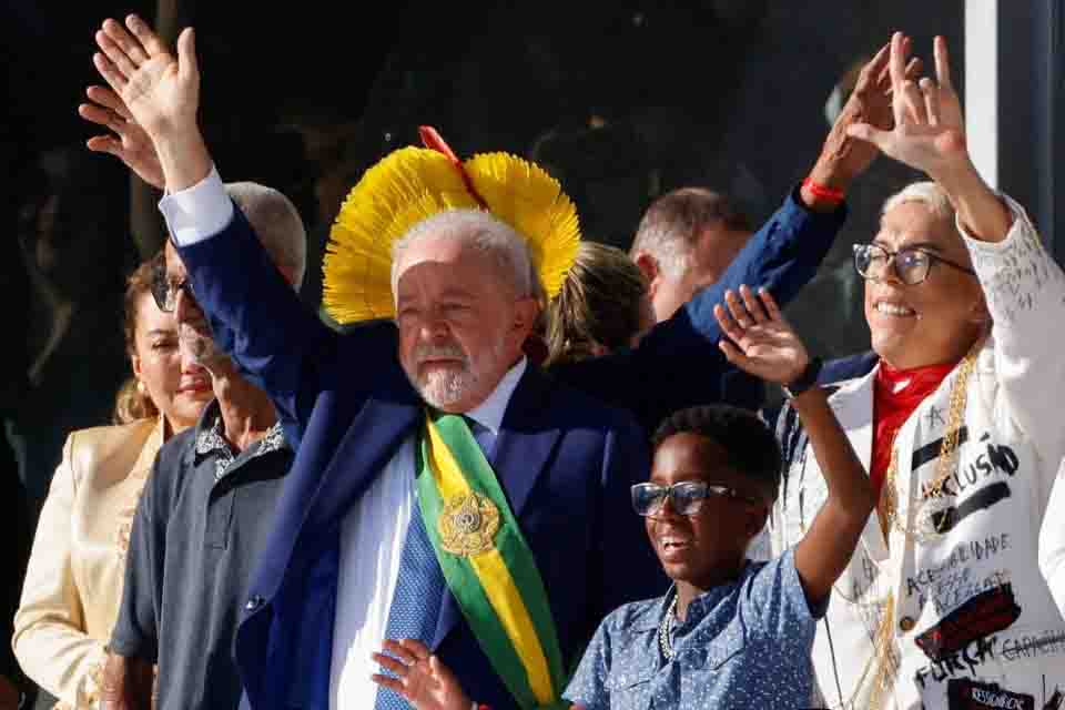 Professor Nazareno, o colunista mais polêmico da Região Norte, escreve: “Não roube (muito), Lula!”