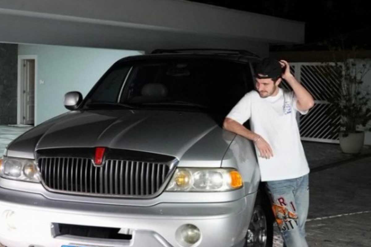 “Carro favorito do meu pai”: filho de Gugu exibe veículo icônico do apresentador