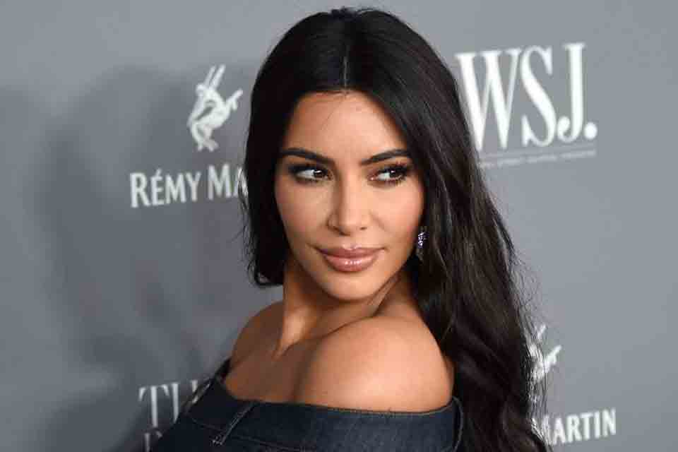 Kim Kardashian estaria planejando conceder entrevista bombástica a Oprah Winfrey