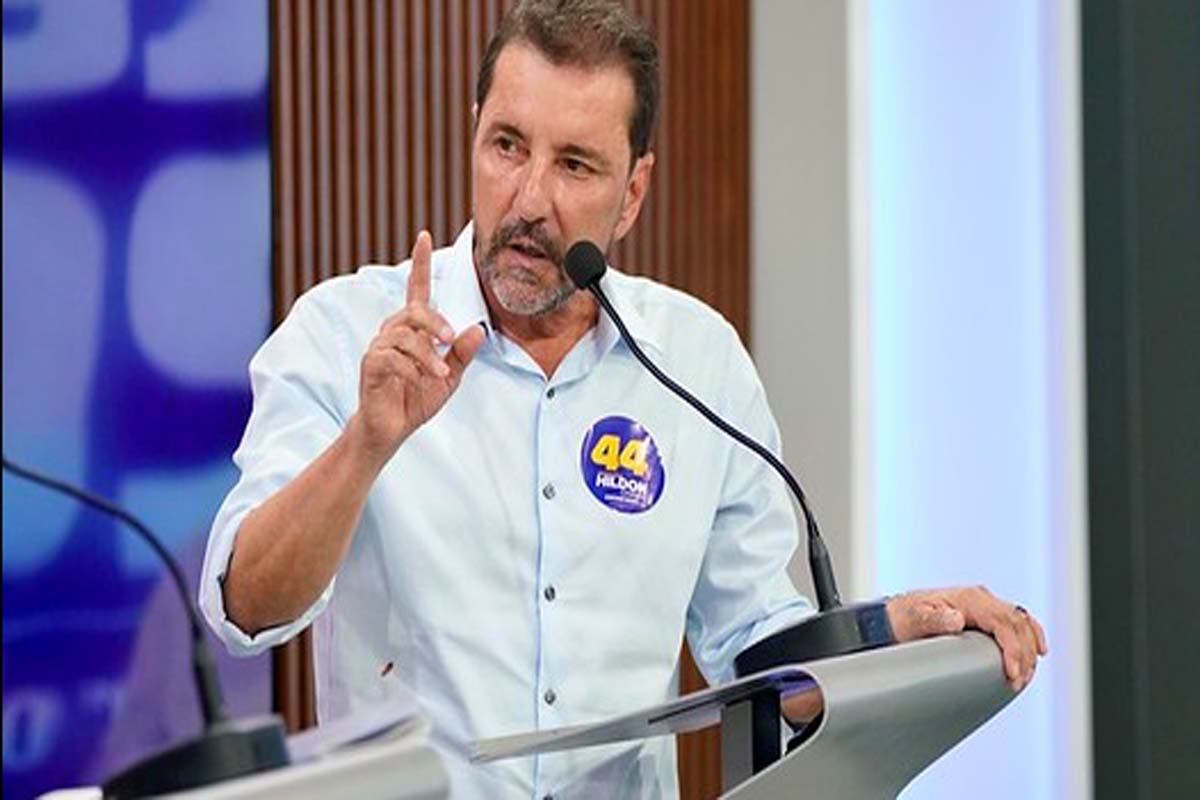 Hildon Chaves afirma que “leiloar CAERD, na semana da eleição, cheira muito mal”