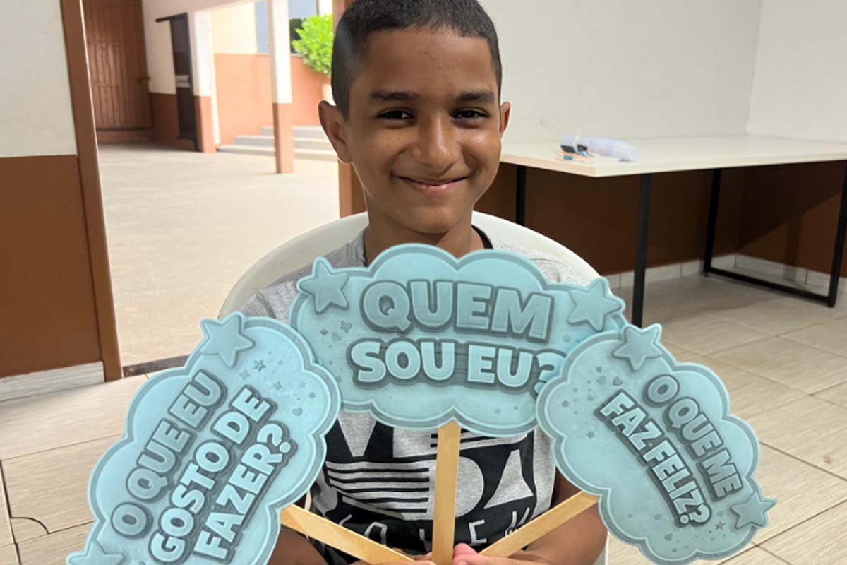CRAS Jardim dos Migrantes promove atividade sobre autoconhecimento com crianças do grupo Mundo Mágico