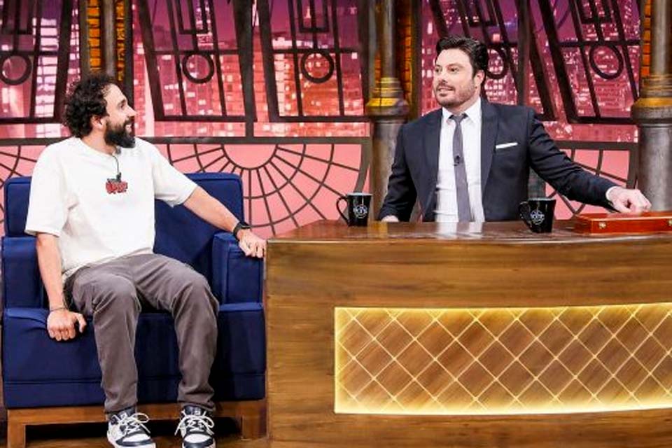 Murilo Couto deixa o The Noite com Danilo Gentili após 10 anos