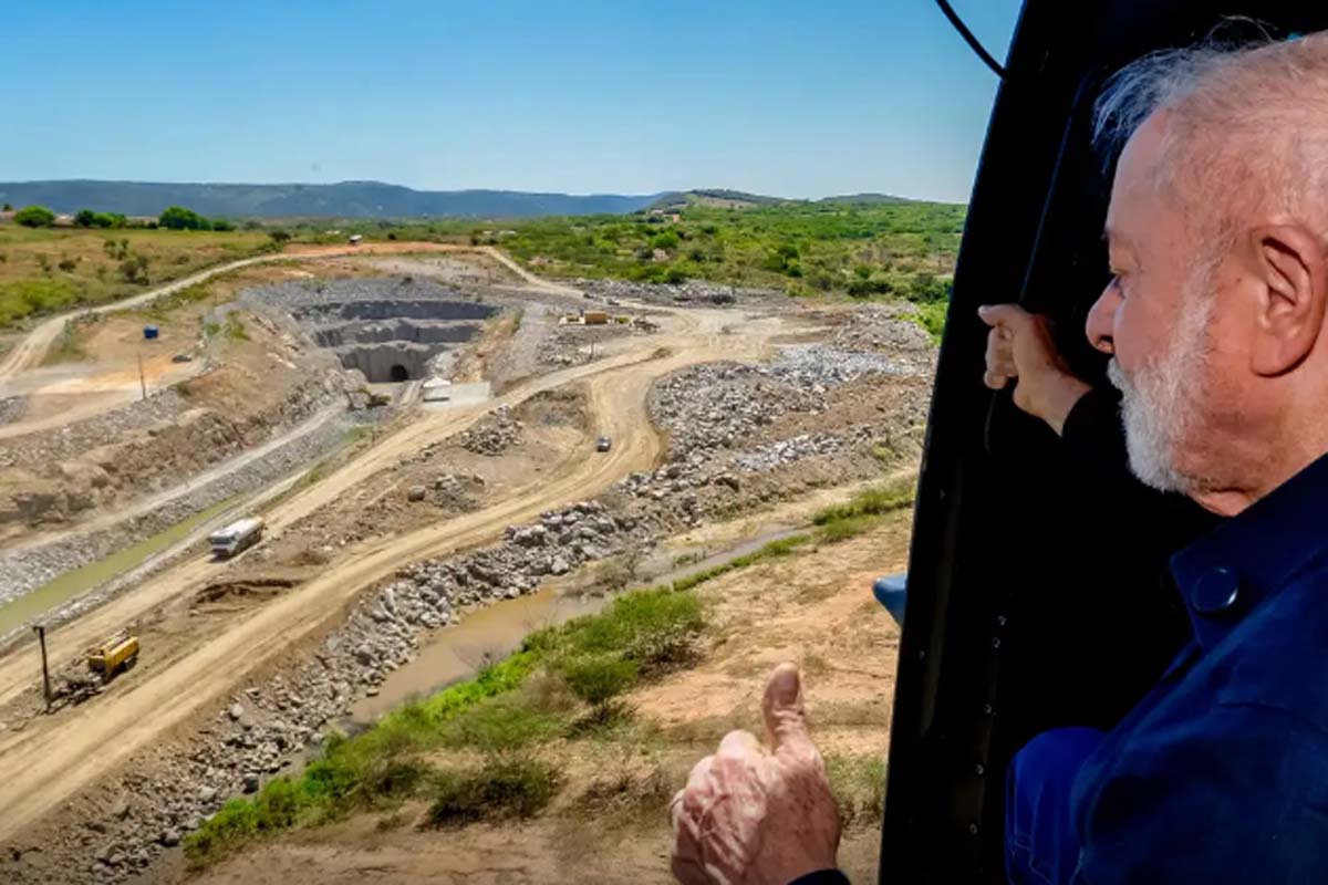 Lula inaugura túnel de transposição das águas do São Francisco no RN
