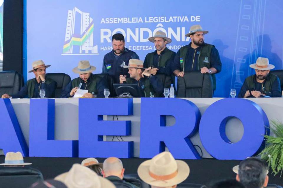 Sessão itinerante extraordinária ocorre no estande da Alero na Expobur nesta quinta-feira, 4